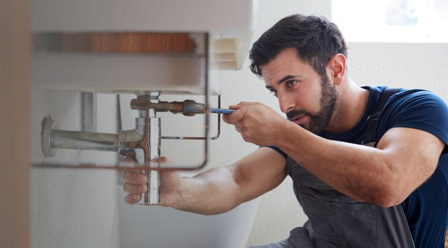 Expert burst pipe repair services in Milledgeville, TN